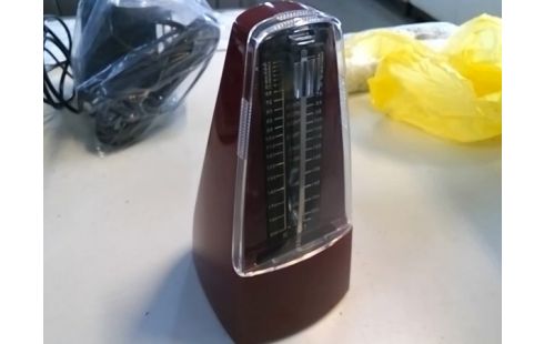 METRONOME KM 101