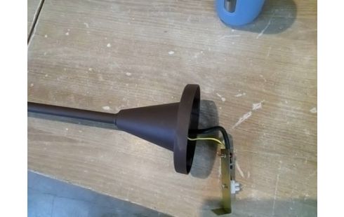 LAMPADAIRE FIXATIONS EN CAISSE