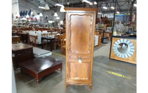 HOMME DEBOUT STYLE REGENCE 2 PORTES 1 TIROIR