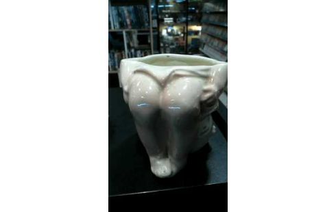 BIBELOT BARBOTINE ENFANT SUR TRONE