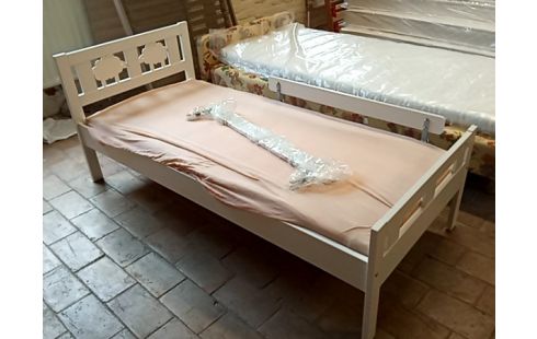 LIT enfant+matelas ikea 70/160