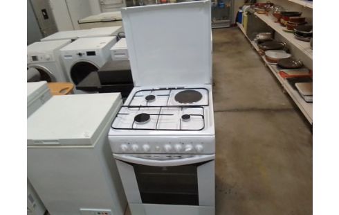 GAZINIERE GAZ DE VILLE INDESIT