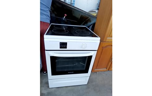 CUISINIÈRE INDUCTION BLANCHE BRANDT ACCRSV