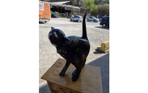 61 STATUE CHAT ELEGANT