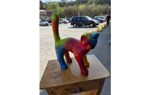 62 STATUE CHAT ARC EN CIEL 40CM