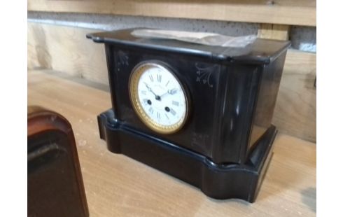 PENDULE NOIR NAPOLEON III