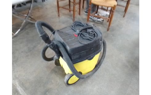 ASPIRATEUR KARCHER 1380 WATTS EN L'ETAT