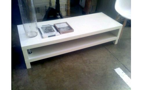 MESA TV BLANCA