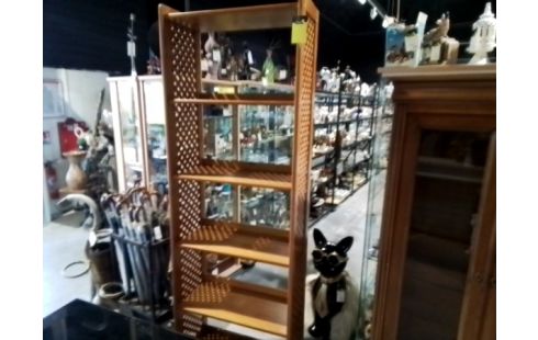 ETAGERE EN PIN 6N COTES AJOURES