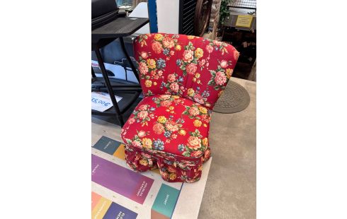 CHAUFFEUSE TISSU ROUGE FLEURI