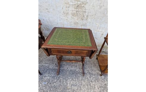 BOUT DE CANAPE ANGLAIS