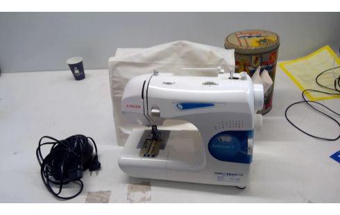 SINGER NAAIMACHINE MET KAP