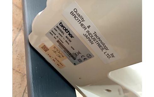 MACHINE A COUDRE brother innovis 30-neuf +/- 300eur