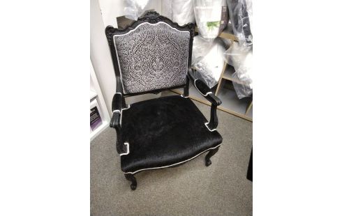 FAUTEUIL STYLE LOUIS XV VELOURS NOIR