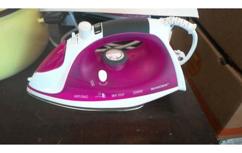 FER A REPASSER A VAPEUR