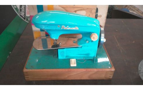 OUDE SPEELGOED, , NAAIMACHINE