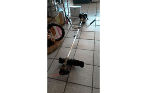 DEBROUSSAILLEUSE THERMIQUE SWAPE