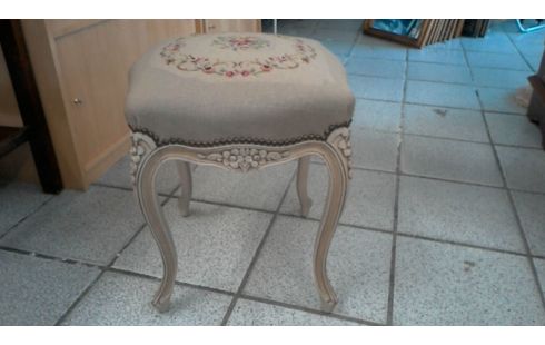 TABOURET
