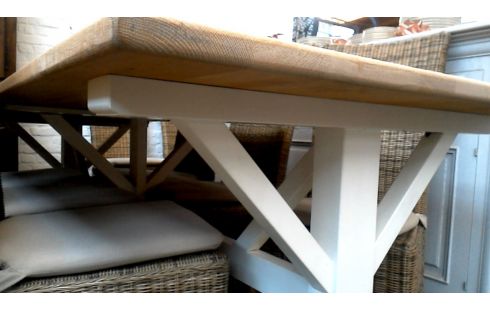 TAFEL EETKAMER LANDELIJK POOT WIT