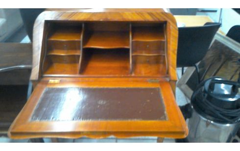 SECRETAIRE MARQUETERIE DE STYLE