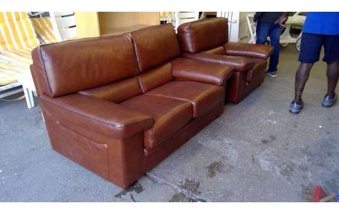 SALON 2 PLACES + 1 PL EN CUIR BRUN