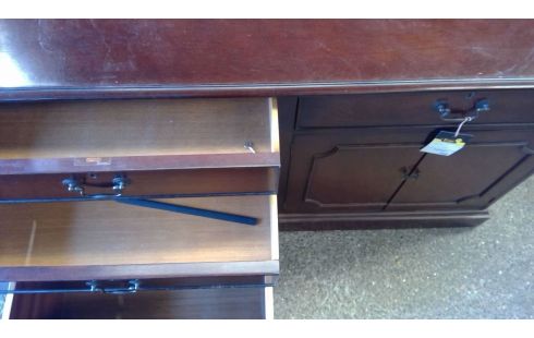 WOHNZIMMERSCHRANK NUSSBAUM