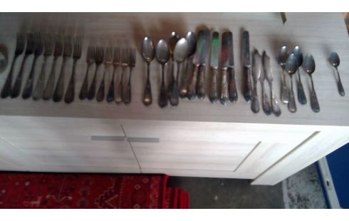 BESTEK VERZILVERD WISKEMAN