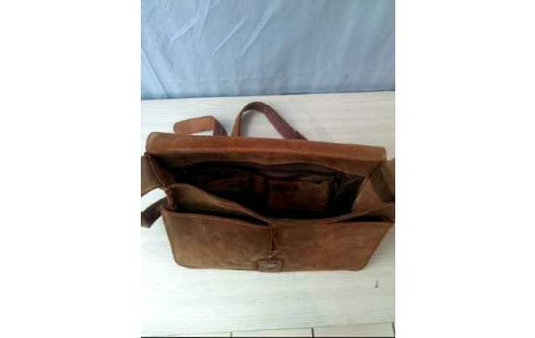 UMHÄNGETASCHE <GREENLAND> LEDER BRAUN