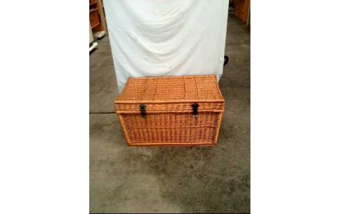 TRUHE HOLZ HELL RATTANOPTIK