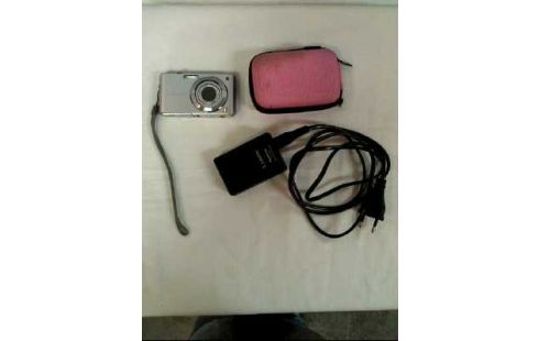 DIGITALKAMERA SILBERF. <PANASONIC LUMIX>