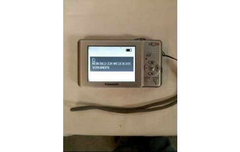 DIGITALKAMERA SILBERF. <PANASONIC LUMIX>