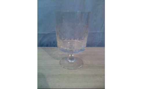 GLAS GESCHLIFFEN MIT STIEL <ROSENTHAL>