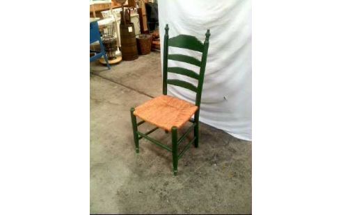 STUHL HOLZ GRÜN SITZFLÄCHE RATTANOPTIK