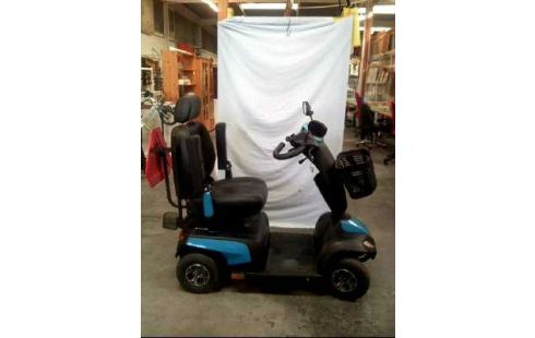 ELEKTROMOBIL <INVACARE>