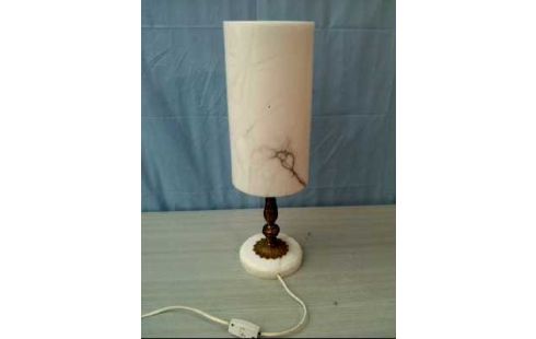 TISCHLAMPE MARMOR ZINKBEIN WEIß GOLDF.