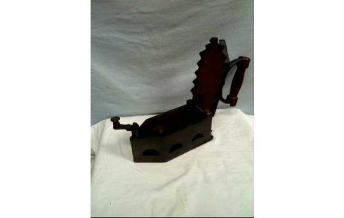 FER A REPASSER FUSAIN