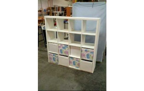 KALLAX-REGAL WEIß 16-EBENEN STOFFKISTEN