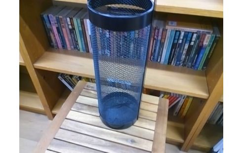 PORTE PARAPLUIE IKEA NOIR