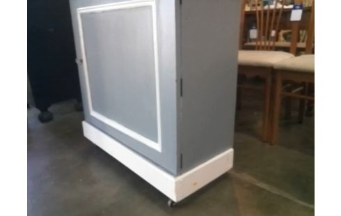 MEUBLE D'APPOINT EN L'ETAT PEINT