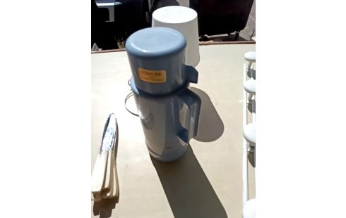 THERMOS .