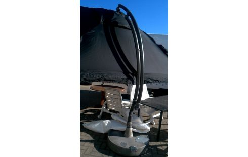 PARASOL MET PIED GRAND MODELE