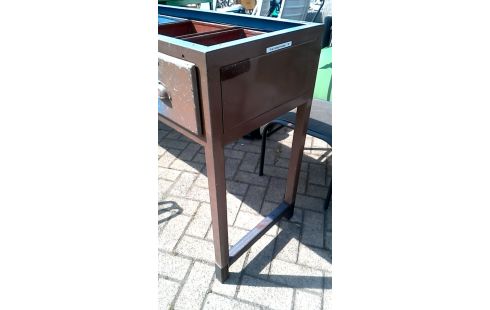 WERKBANK PER STUK METAAL