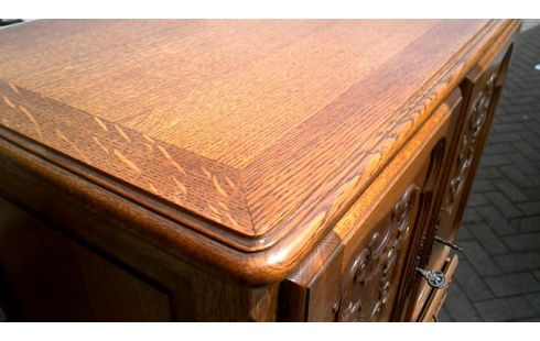 KAST BARKAST EIK 2 DEUREN 1 LADE MOBIEL