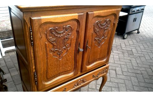 KAST BARKAST EIK 2 DEUREN 1 LADE MOBIEL