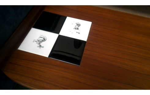 WOHNZIMMERTISCH 1 IM VINTAGE-STIL MAHAGONI-PYRAMIDE WEISS SCHWARZ