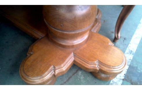 TISCH OVAL RUSTIKAL MASSIV EICHE