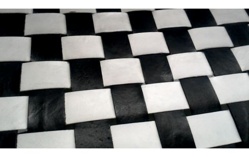 SILLA CUERO NEGRO BLANCA TECA