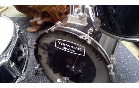 DRUMSTEL MAPEX TORNADO ZWART