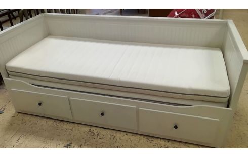 LIT GIGOGNE IKEA HEMNES