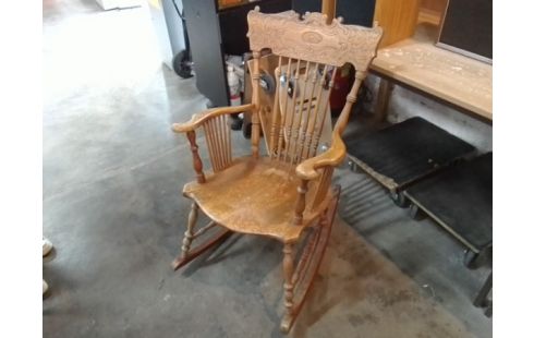 ROCKING CHAIR BOIS MASSIF